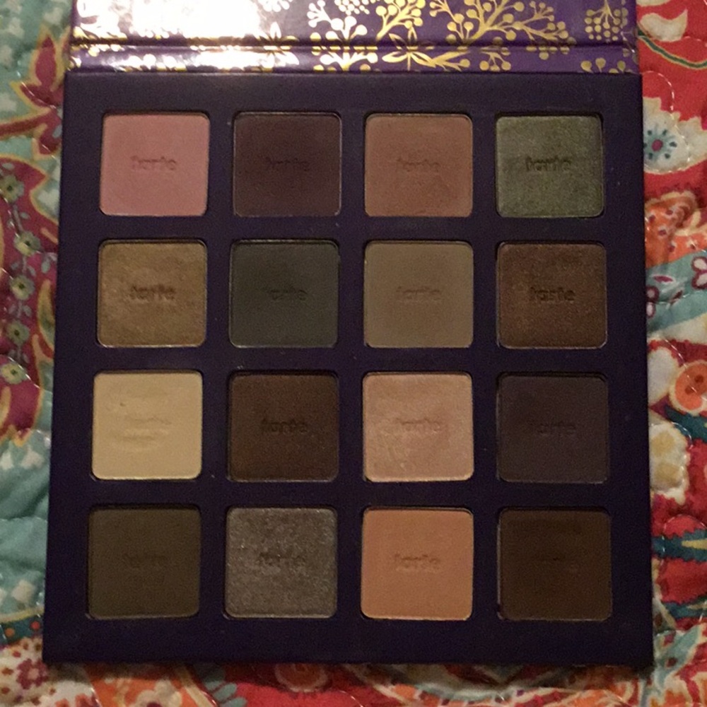 Tarts Amazonian Clay Eyeshadow Palette